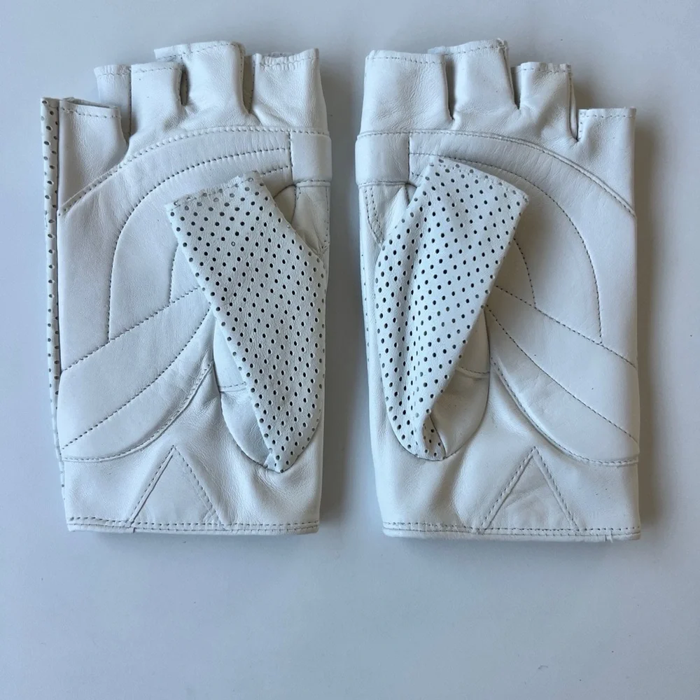 Rapha Perforated White Cycling Mitts - Picture 3 of 5